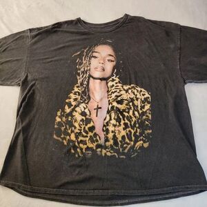 Tyla Black Tshirt With Back And Front Graphics Size XXL